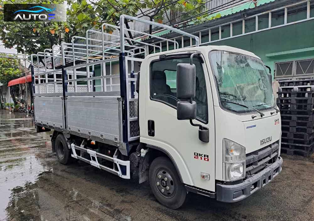 Xe tải isuzu QKR 210 thùng bạt bửng nhôm (1.9t - 2.3t) dài 4.3 mét